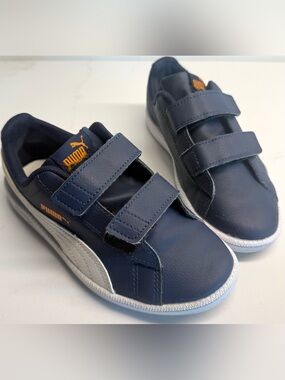 Boys Puma Navy Velcro Sneakers Size 13.5C